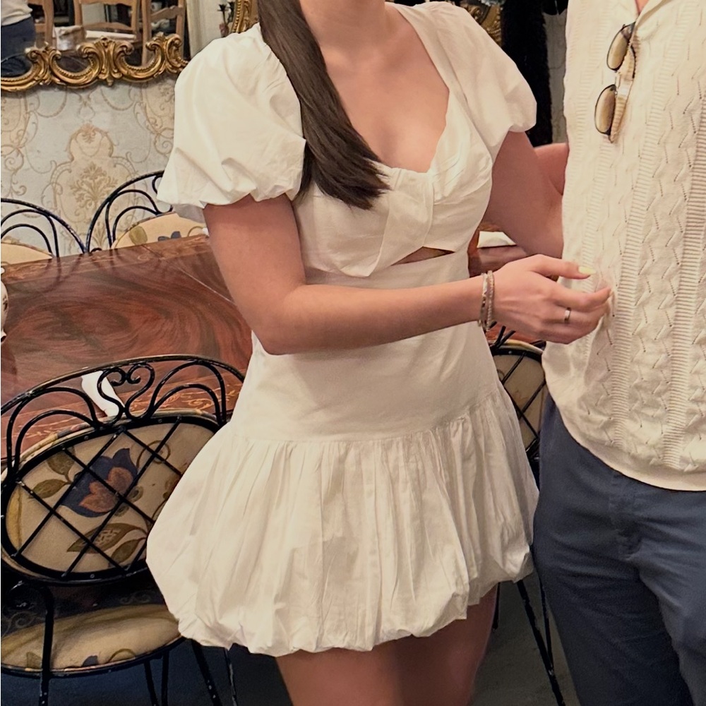 ASTR the label White Puff Sleeve Mini Dress With Bubble Skirt